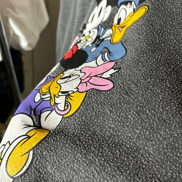 Disney Vintage-styled Mickey, Minnie, Donald, Daisy Gray Sweatshirt, Women's XXL - Picture 3 of 5